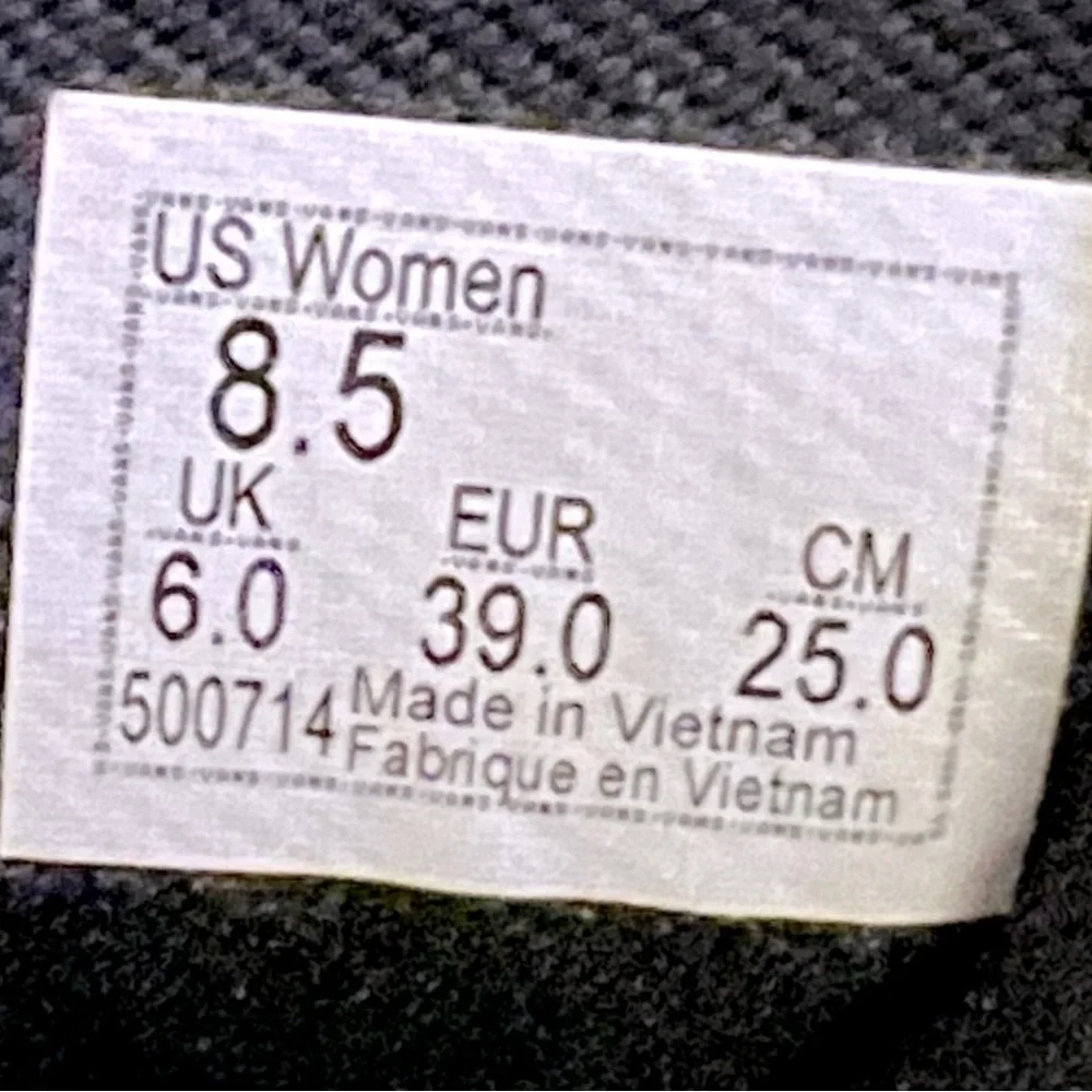 Vans - Picture 5 of 5